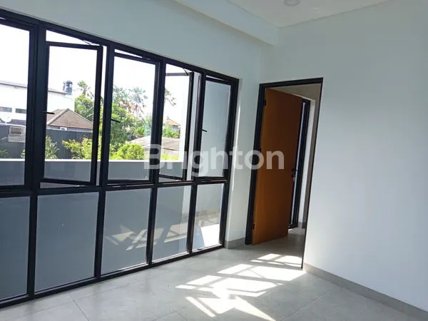 image RUMAH MEWAH & STRATEGIS DI JIMBARAN – DEKAT KAMPUS UDAYANA & GARUDA WISNU KENCANA (5)