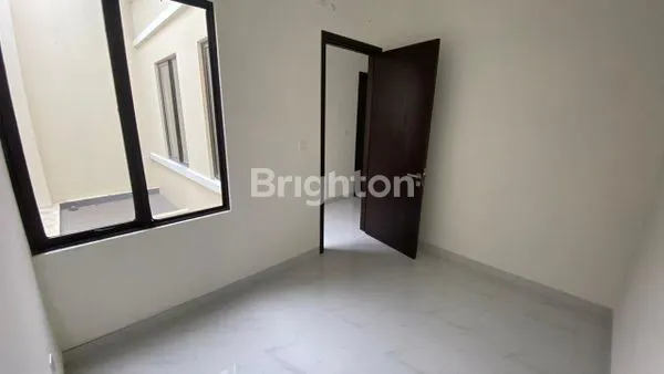 image RUMAH 2 LANTAI DIJUAL DI LAVON CLUSTER GRACIA (8)