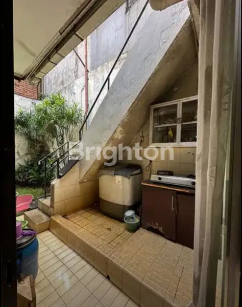 image RUMAH HOOK KOMPLEK DPR PONDOK RANJI (3)