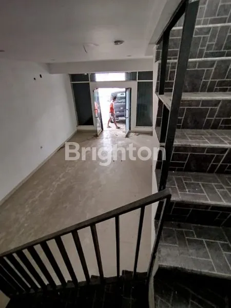 image DI JUAL / DI SEWAKAN RUKO 2 LT DI  SOEKARNO HATTA SEMARANG COCOK UNTUK USAHA (7)