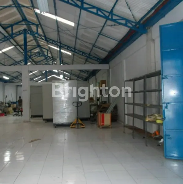 image GUDANG SIAP PAKAI BEKAS PABRIK PANEL LUAS 400 M2 DI CIKUPA TANGERANG (4)