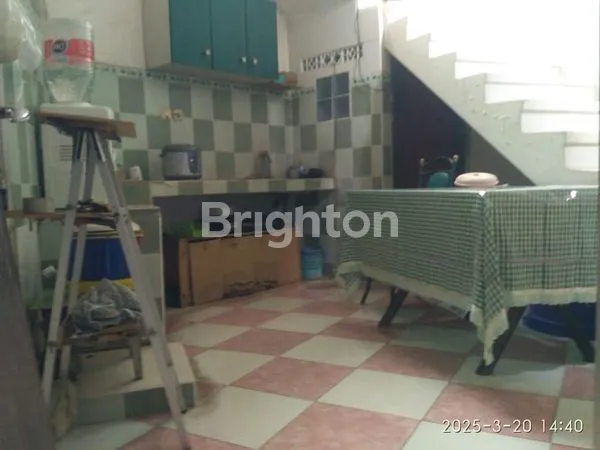 image RUMAH KLASIK 2 LANTAI DEKAT KAMPUS UMM (8)