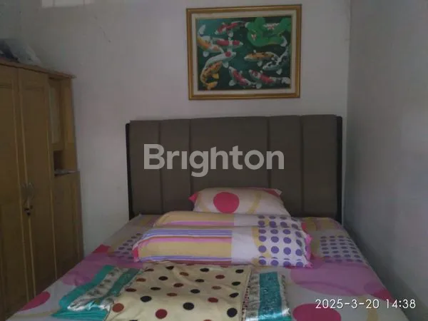 image RUMAH KLASIK 2 LANTAI DEKAT KAMPUS UMM (7)