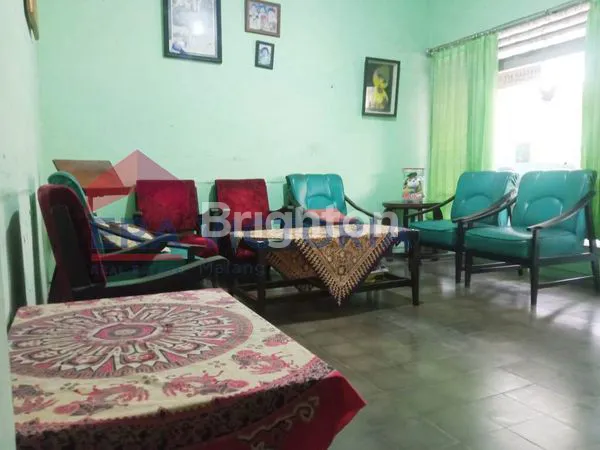 image RUMAH DI JANTUNG KOTA KEDIRI (1)