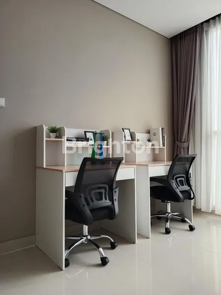 image UNIVERSITAS CIPUTRA JAKARTA (3)