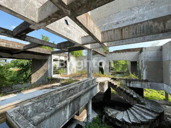 image LAHAN TANAH LUAS TEMPAT BEKAS BANGUNAN VILLA  (4)
