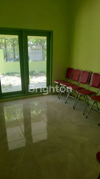 image RUMAH LUAS DI NGINDEN INTAN TENGAH (8)