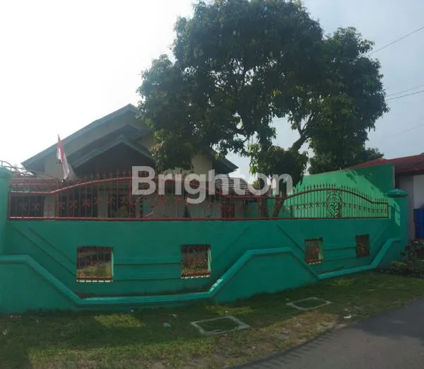 image DIJUAL RUMAH BAGUS DITENGAH KOTA MEDAN (1)