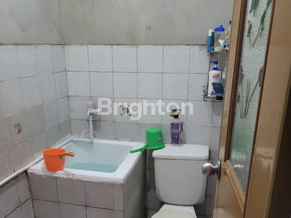 image RUMAH 2 LANTAI RAPI TERAWAT DI GRIYA JATIMURNI, DEKAT TOL JORR JATIWARNA (4)