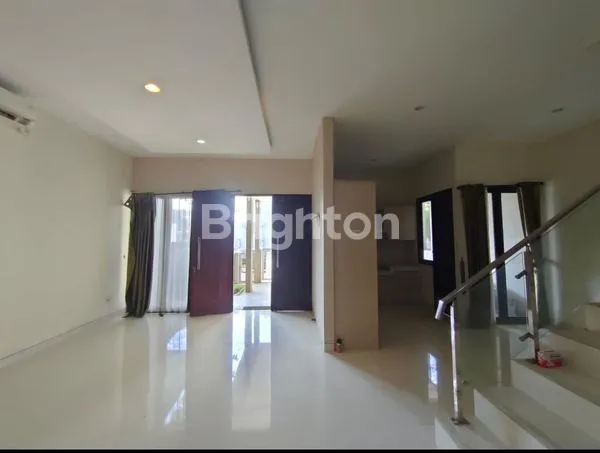 image JARANG ADA RUMAH MINIMALIS KERTAJAYA REGENCY DEKAT ITS, VITA SCHOOL, PETRA ARAYA (2)