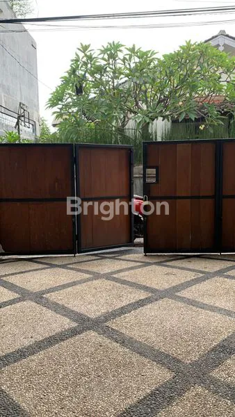 DIJUAL / DIKONTRAKKAN RUMAH DI PULAU MOROTAI DENPASAR