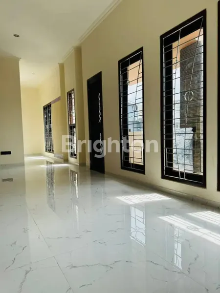 image DIJUAL RUMAH KETINTANG RESIDENCE BARU RENOV SIAP HUNI, ONE GATE SYSTEM, DEKAT POLDA JATIM (5)