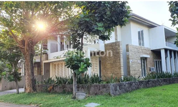 image RUMAH DEKAT KEDUTAAN AS (1)