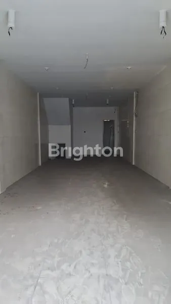 image RUKO BISNIS 3 LANTAI TENGAH KOTA SIAP HUNI (1)