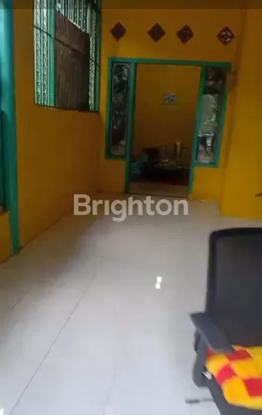 image RUMAH DI AREA WISATA PANTAI BOOM BANYUWANGI JAWA TIMUR  (2)