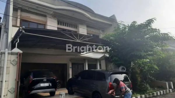 image RUMAH 2 LANTAI BAGUS DI MANYAR KERTOARJO DEKAT KLAMPIS, DHARMAHUSADA (2)