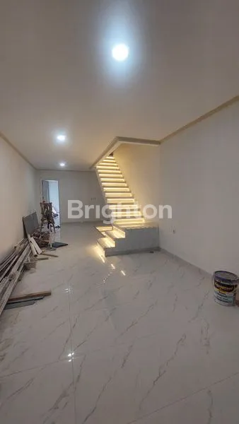 image RUMAH BARU TAMAN RATU JAKARTA BARAT (2)