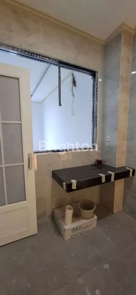 image RUMAH BARU TAMAN RATU JAKARTA BARAT (6)