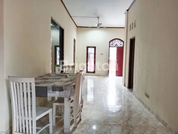 VILLA DISEWAKAN – SUASANA TENANG DENGAN VIEW SAWAH DI UBUD