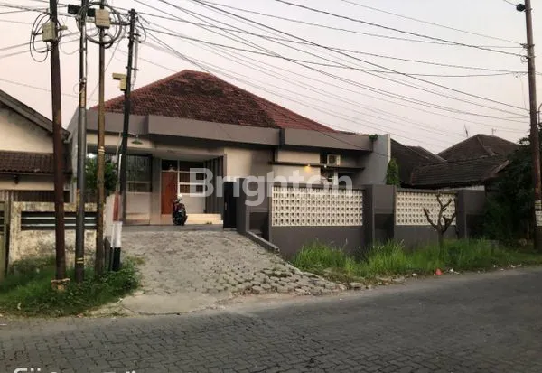 image JUAL RUMAH LUAS TAMAN HASANUDDIN  (2)