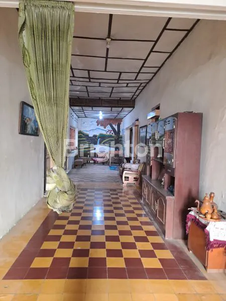 image RUMAH SIAP HUNI DI PUSAT BATIK KOTA PEKALONGAN DEKAT  JL.AGUS SALIM DEKAT JL.CIPTO MANGKUSUMO DEKAT JL. BANDUNG DEKAT JL. MELATI DEKAT JL.KINTAMANI (1)