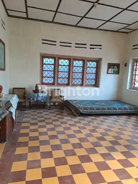 image RUMAH SIAP HUNI DI PUSAT BATIK KOTA PEKALONGAN DEKAT  JL.AGUS SALIM DEKAT JL.CIPTO MANGKUSUMO DEKAT JL. BANDUNG DEKAT JL. MELATI DEKAT JL.KINTAMANI (4)