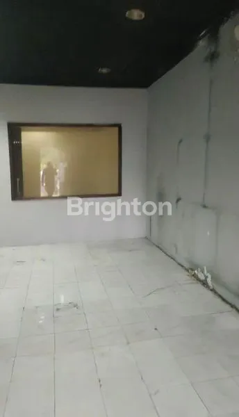 image 2 UNIT  1 LANTAI DI PINGGIR JALAN UTAMA TEUKU UMAR (6)