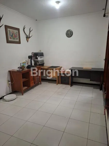 image RUMAH 2 LANTAI TAMAN PONDOK INDAH (2)