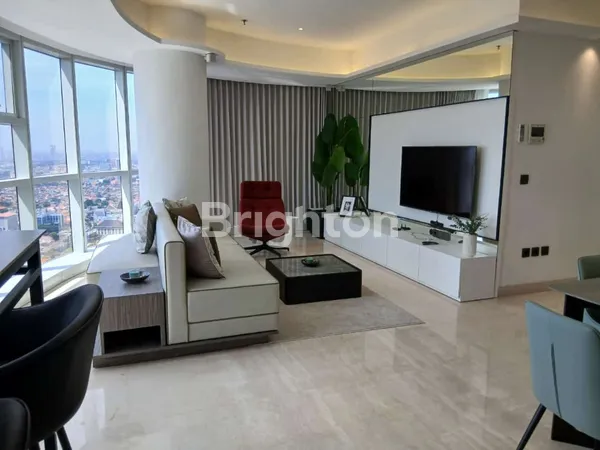 image ONE ICON PRIVATE LIFT FULL FURNISHED (1)