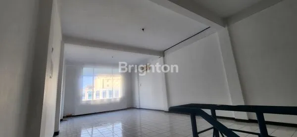 HRG JUAL = REALISASI JUAL 5TH LALU. CPT DPT!! KLAMPIS MEGAH 4LT ROOFTOP JARANG ADA