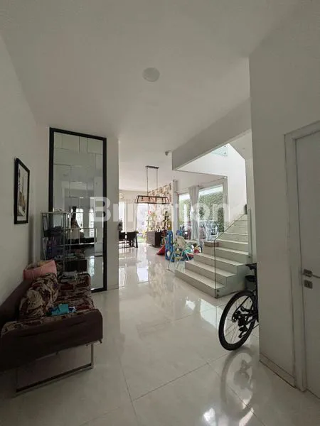 image RUMAH TINGGAL DI AREA KOMERSIAL PUCANG (2)