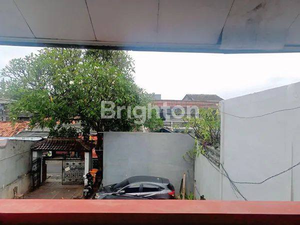 image RUMAH KOST/KOS AKTIF KARYAWAN & MAHASISWA  2 LANTAI, FULL FURNISHED, PARKIR LUAS, STRATEGIS & BEBAS BANJIR DI COMMERCIAL AREA TANJUNG DUREN JAKARTA BARAT (1)