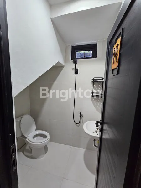 image RUMAH DI GRAHA RAYA BINTARO DIJUAL 1.1 M-AN (8)