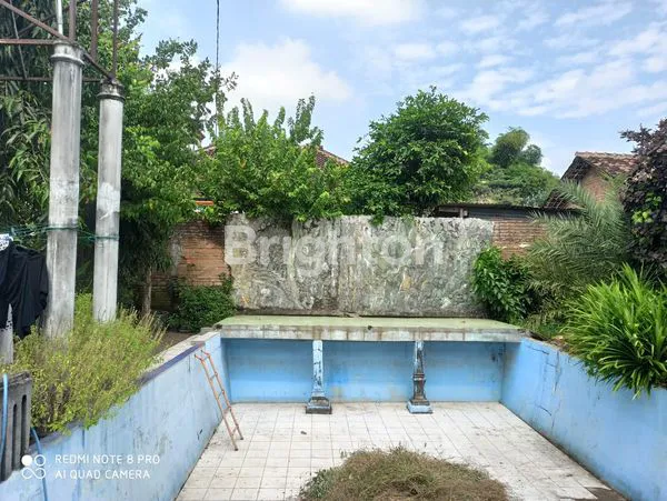 image RUMAH BANGUNAN LAMA DAN LUAS (8)