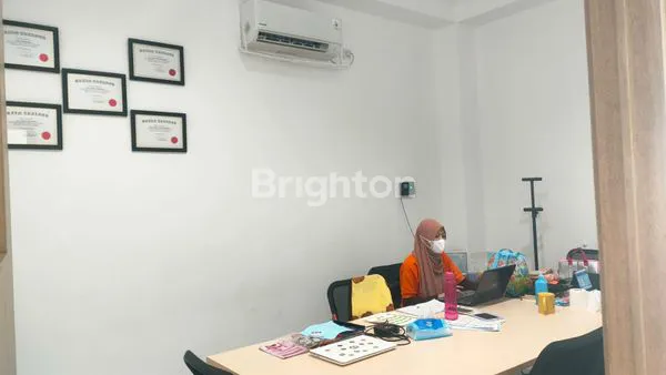image KANTOR 4 LANTAI STRATEGIS DAERAH SUNRISE JAKARTA (6)