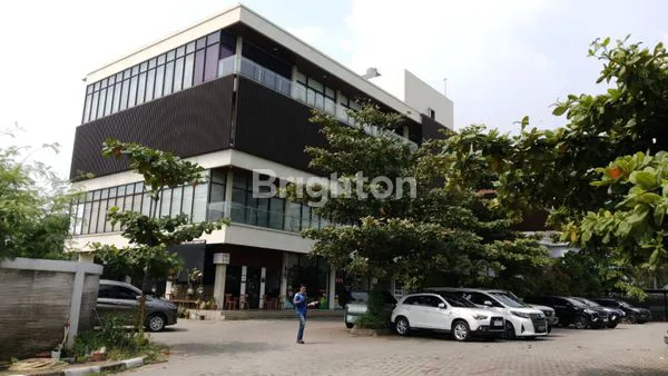 KANTOR 4 LANTAI STRATEGIS DAERAH SUNRISE JAKARTA