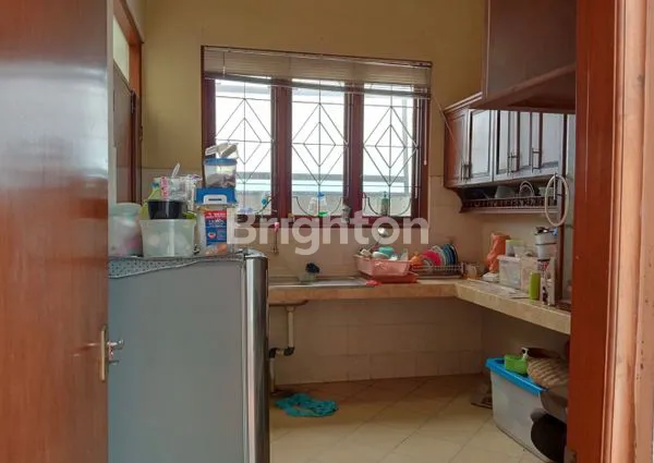 image RUMAH DI TENGAH KOTA SOLO, SERENGAN, LOKASI STRETEGIS  (5)