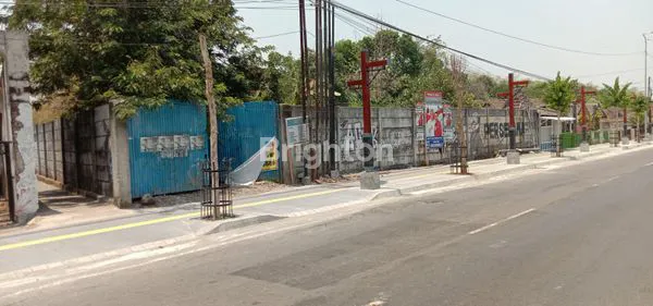 image TANAH DAN BANGUNAN 5000M2 (4)