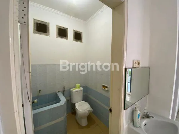image RUMAH LUAS 240M² GRAHA TIRTA, 4 KAMAR SIAP HUNI SHM (7)