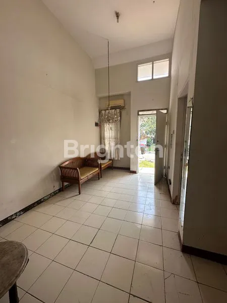 image RUMAH DI SEWAKAN DI KOTA BARU PARAHYANGAN PADALARANG BADUNG BARAT. (1)