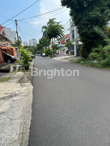 image RUMAH INDENT TANJUNG DUREN ROW JALAN LEBAR 2 MOBIL BEBAS BANJIR !!! (6)