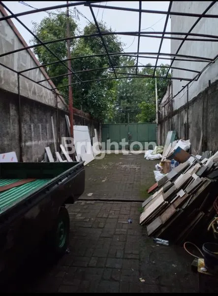 EX WORKSHOP DAN KANTOR , JL. HAJI KELIK, SRENGSENG JAKARTA BARAT