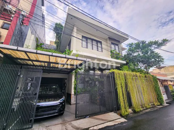 image DI JUAL RUMAH RUMAH DI KAWASAN PERUMAHAN ANGGREK NELI KEMANGGISAN PALMERAH JAKARTA BARAT  (1)