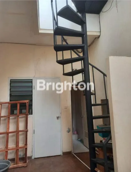 image RUMAH LIPPO KARAWACI 2 LANTAI SEMI FURNISH CLUSTER DIPONOGORO  SIAP.HUNI (6)