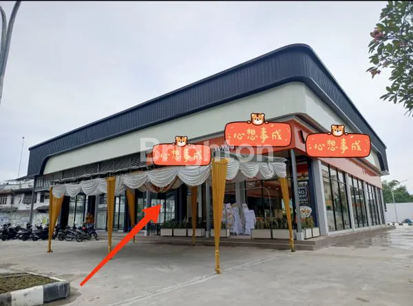 image 3 RUKO GANDENG 1 LANTAI DENGAN HALAMAN PARKIR YG SANGAT LUAS 888 - PATIMURA - MEDAN (1)