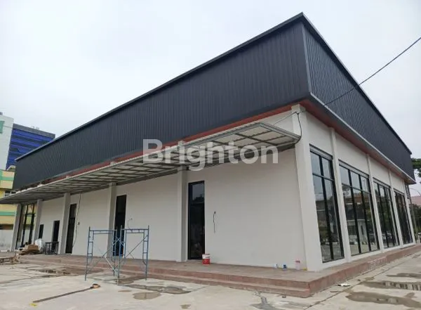 image 3 RUKO GANDENG 1 LANTAI DENGAN HALAMAN PARKIR YG SANGAT LUAS 888 - PATIMURA - MEDAN (3)