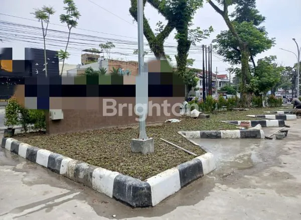 image 3 RUKO GANDENG 1 LANTAI DENGAN HALAMAN PARKIR YG SANGAT LUAS 888 - PATIMURA - MEDAN (7)