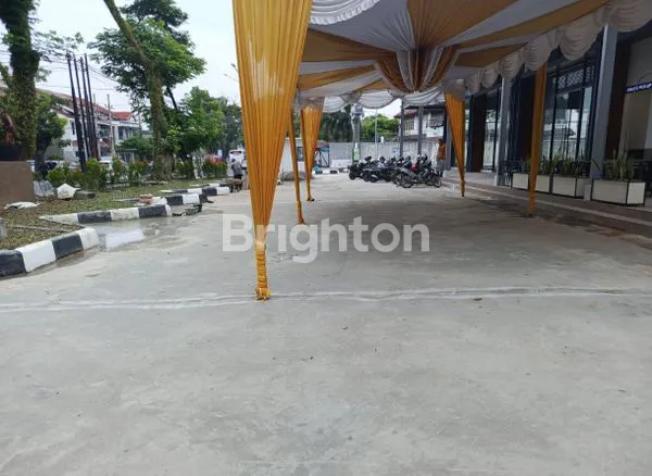 image 3 RUKO GANDENG 1 LANTAI DENGAN HALAMAN PARKIR YG SANGAT LUAS 888 - PATIMURA - MEDAN (8)