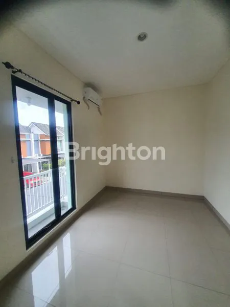 image RUMAH MODERN KOTA HARAPAN INDAH BEKASI CLUSTER LAVESH CAKUNG SUMMARECON CROWN GADING (6)