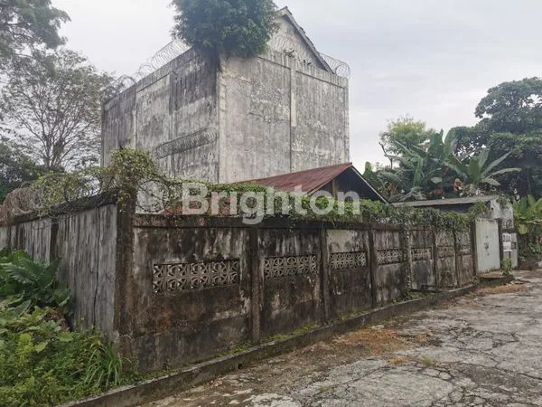 image GEDUNG 4 LANTAI EX SARANG BURUNG WALET  + LAHAN KOSONG DI AREA PUPUK RAYA BALIKPAPAN (1)